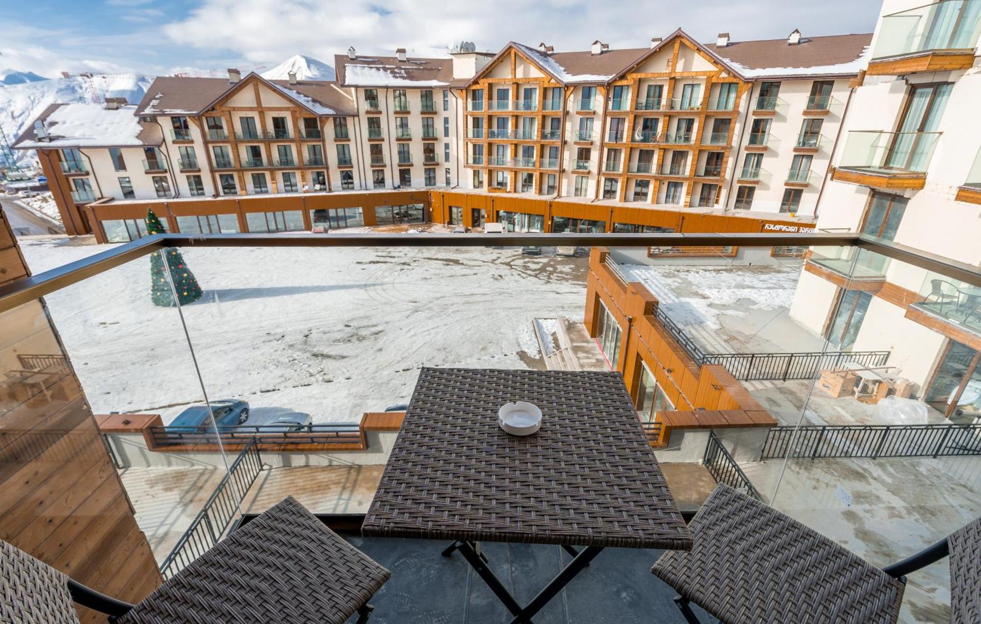 New Gudauri Ski4Life Apartment ภายนอก รูปภาพ